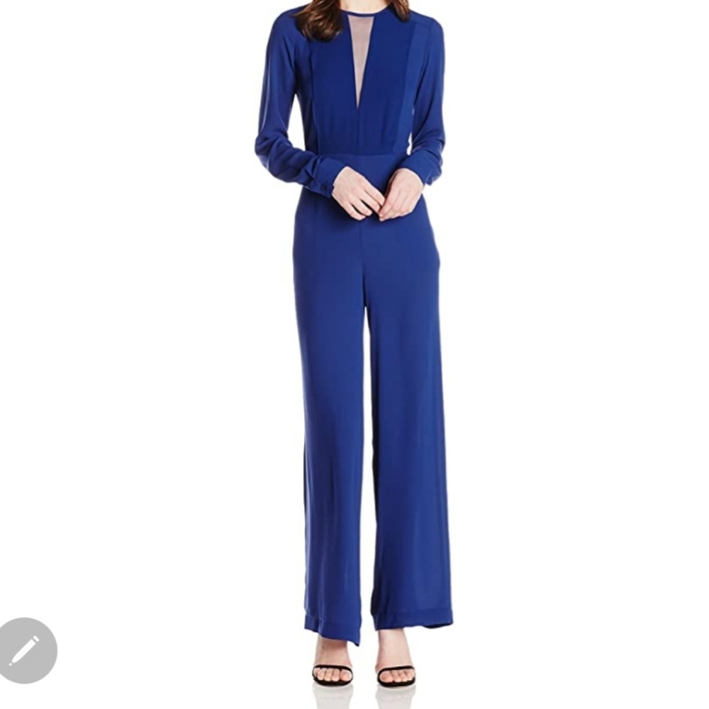 Very beautiful and Alegant  jumpsuit 😍❤